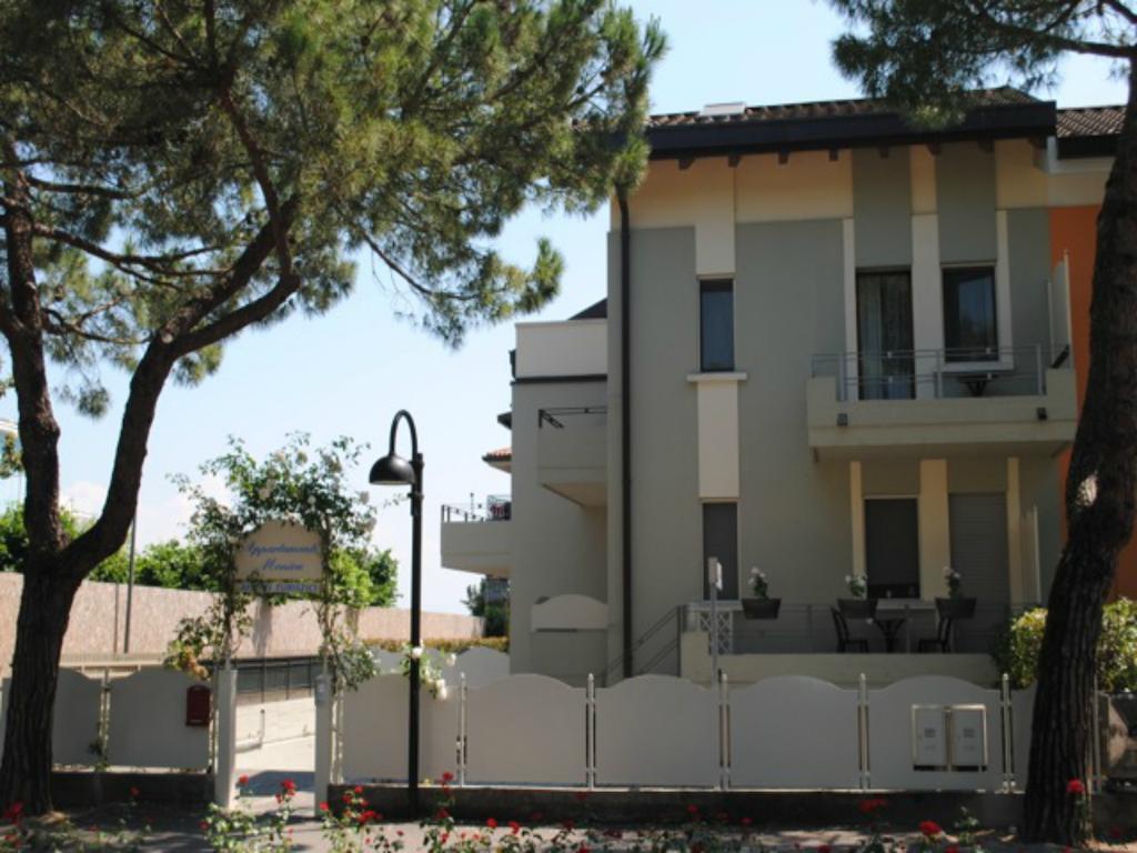Monica Appartamenti Sirmione Luaran gambar